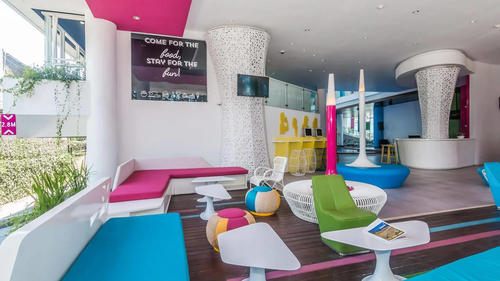 Hotel Zen Premium Kuta Raya